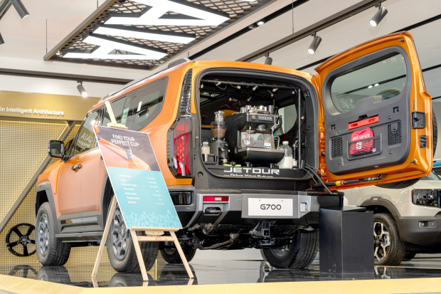 G700 innovation lights up Jetour coffee event